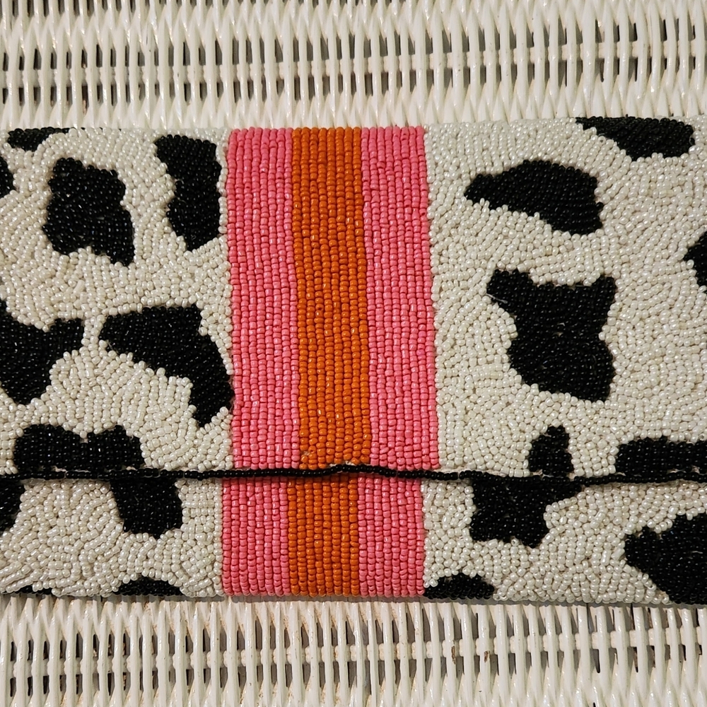 Beaded crossbody purse